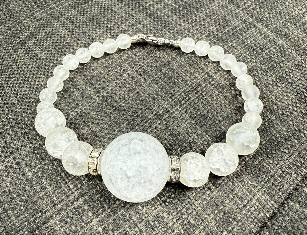 Beautiful Glass Bead Bracelet Size 7" - Handmade