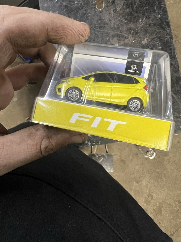 2015 Honda Fit Light-Up Keychain Yellow