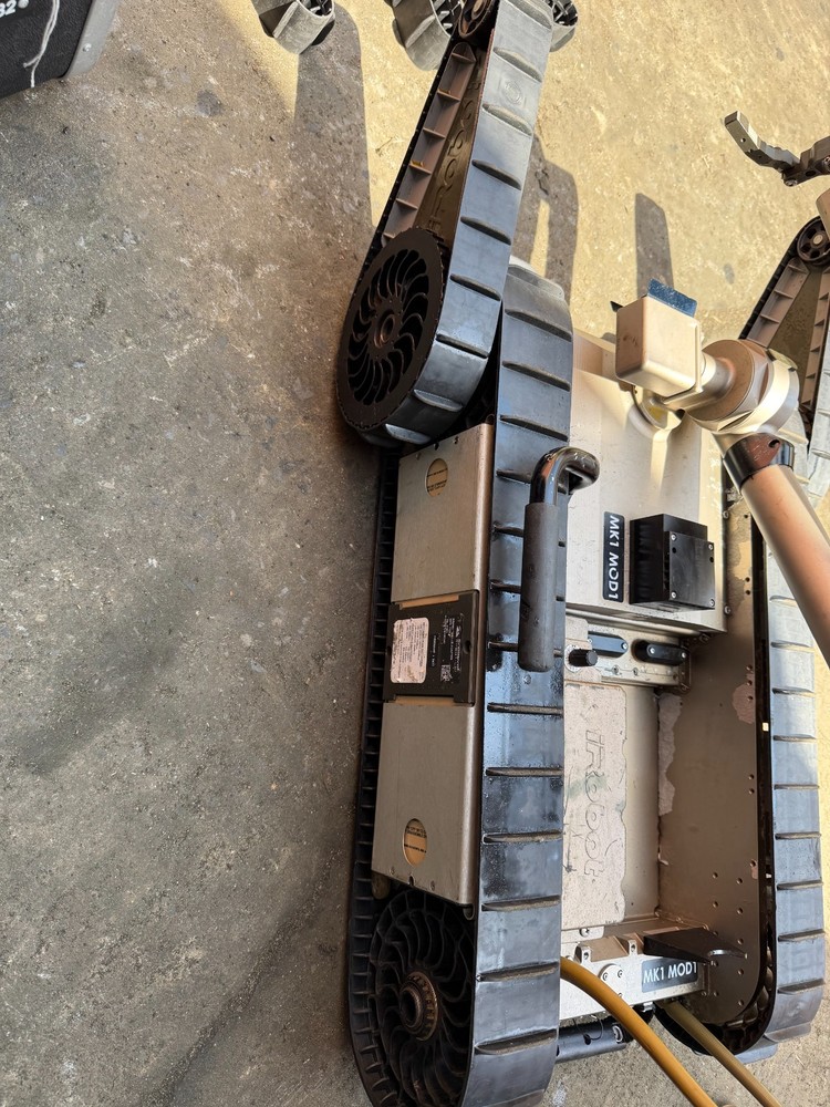 iRobot Packbot MtRS 510 MK1 MOD 1 Multi Mission Robot Complete Working Set VIDEO