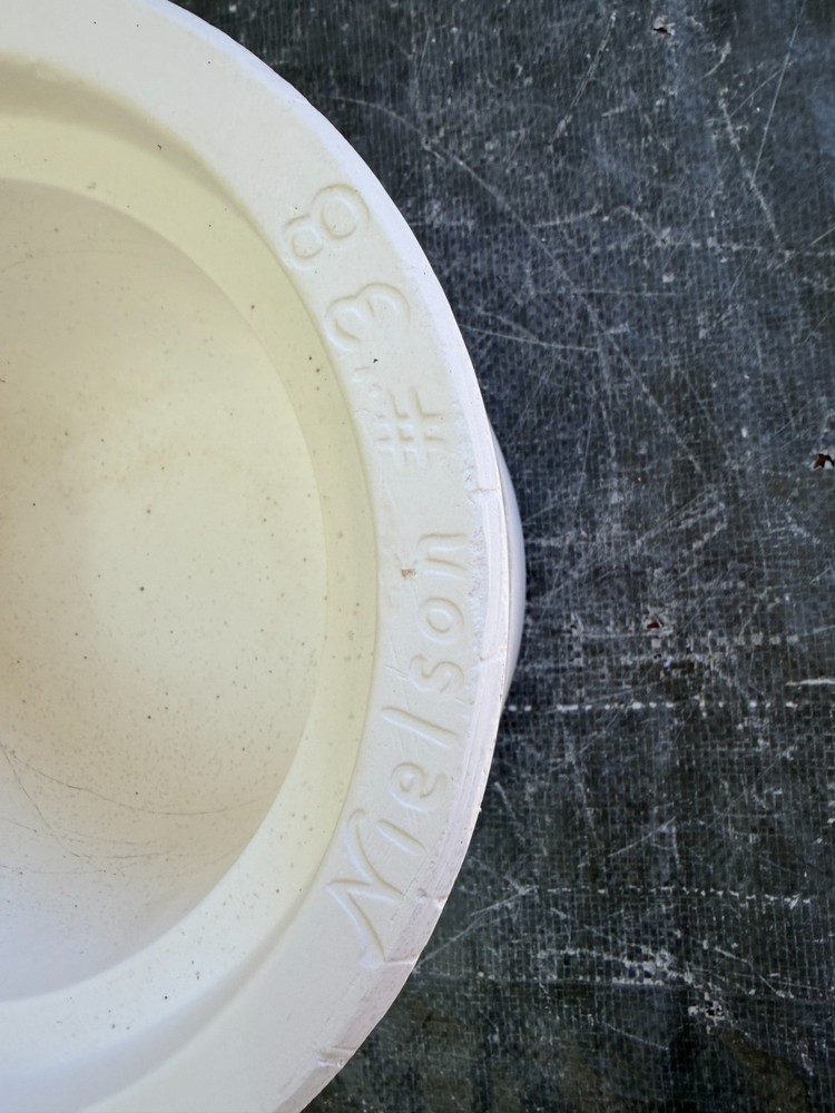 VINTAGE NIELSON CERAMIC MOLD #38 BOWL