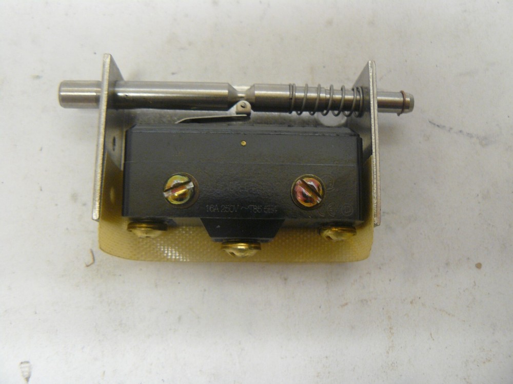 Honeywell Micro Switch 1AC2 safety interlock switch new