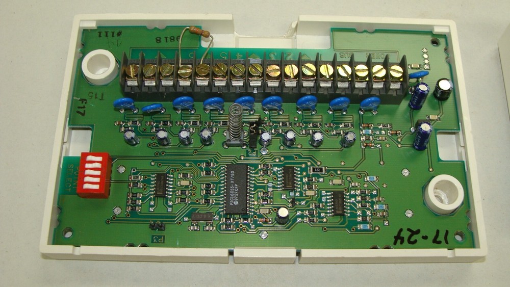 DS7432 DETECTION SYSTEMS LOT OF 4 8 INPUT REMOTE MODULE