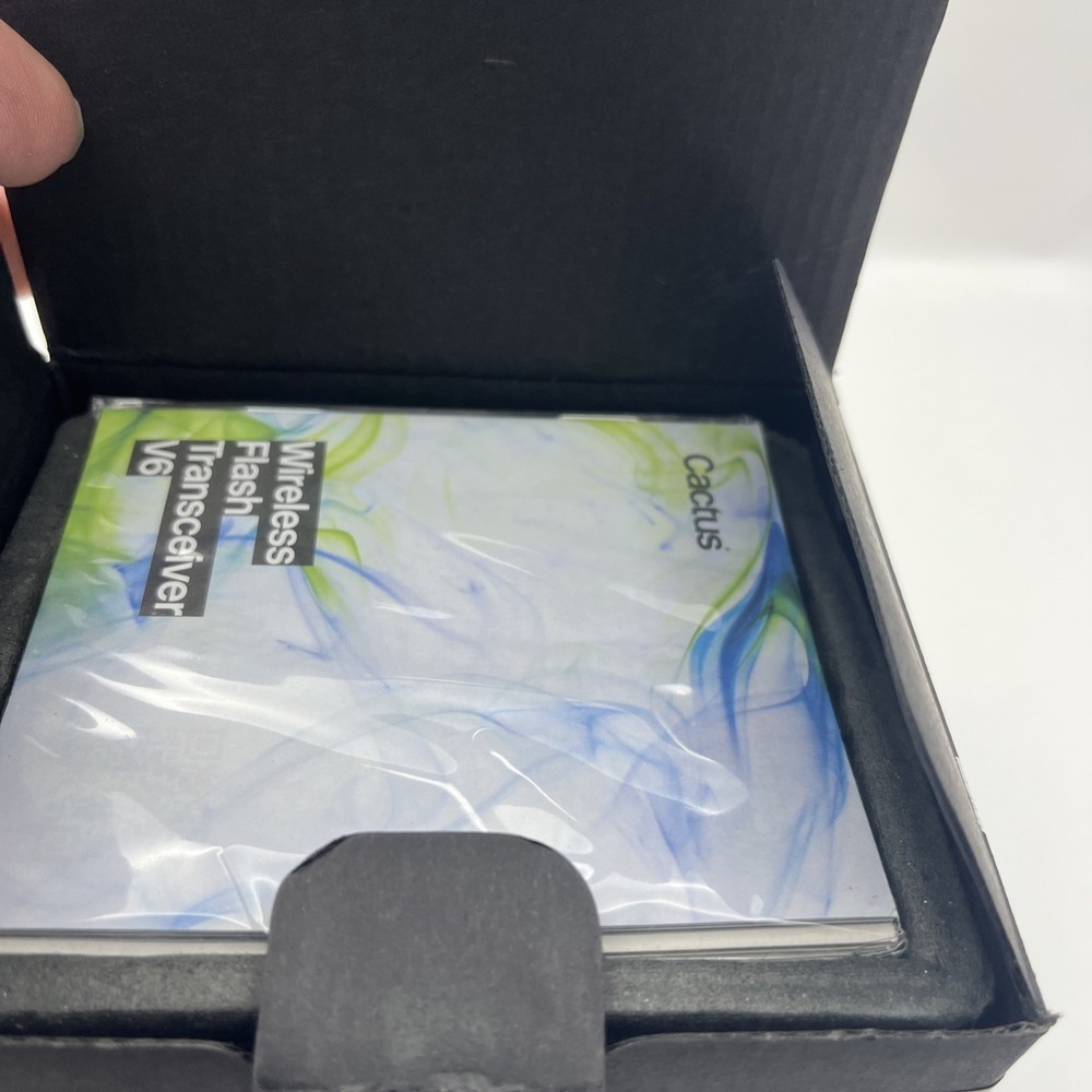 Cactus V6 Wireless Flash Transceiver Trigger Black Group Control