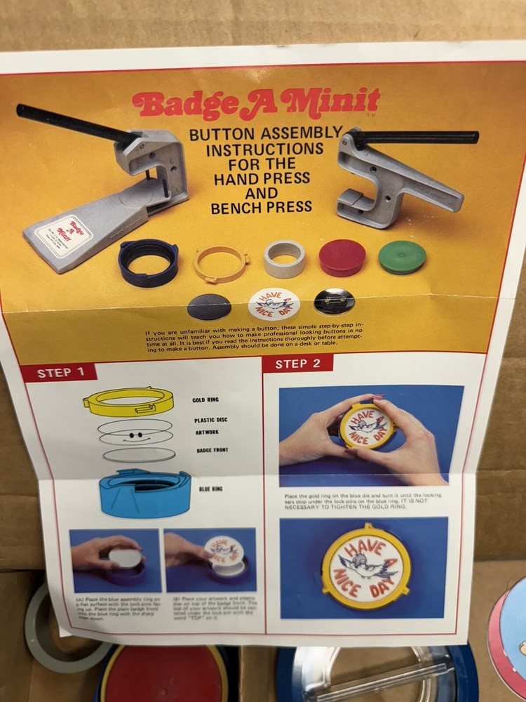 Vintage NOS Badge A Minit Hand Press Button Maker Complete
