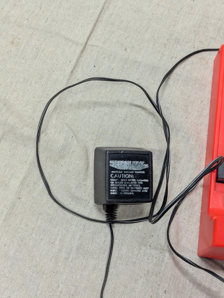 Streamlight LiteBox EMS Firefighter Flashlight With Charger