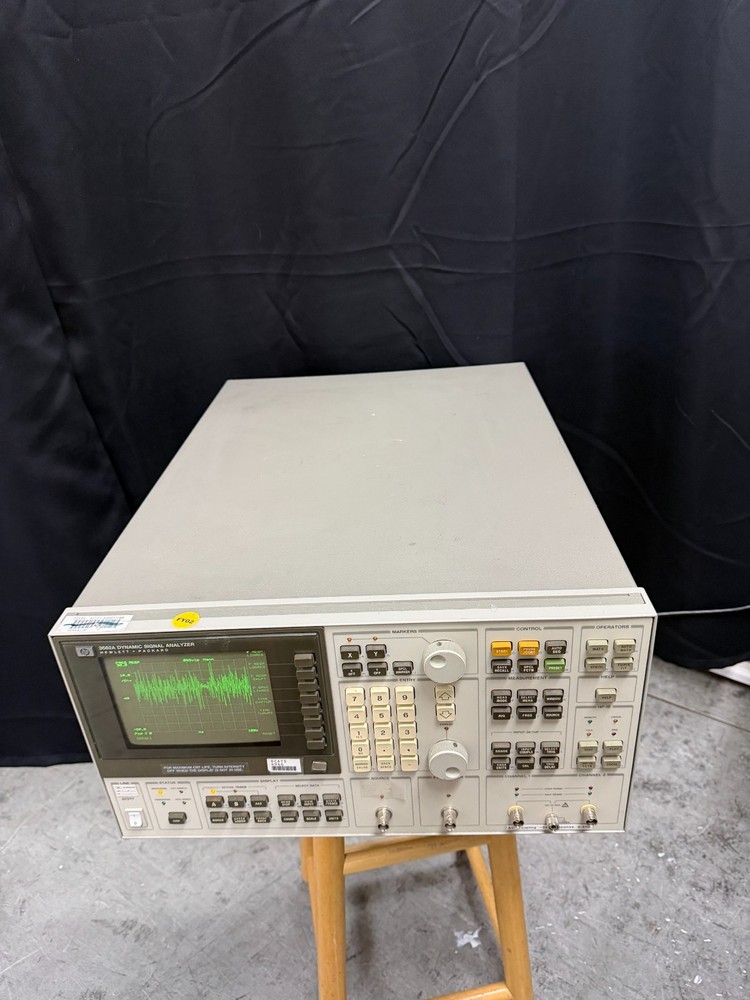 HP 3562A Dynamic Signal Analyzer Powers On Loud Fan See Notes