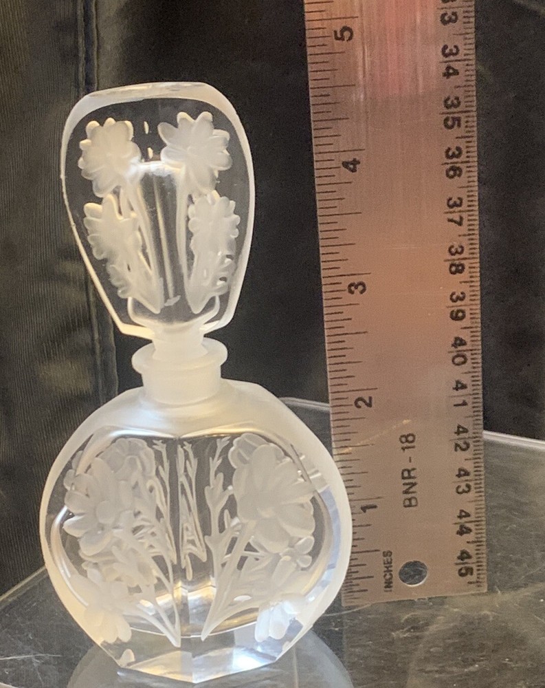 VINTAGE HAND CUT CRYSTAL EMPTY PERFUME BOTTLE