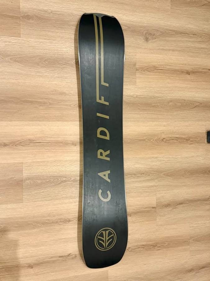 Cardiff Crane Enduro 156 Snowboard Excellent