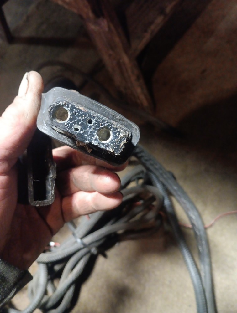 Western Three Plug Plow Control Module And 2004 chevy Truck Side Wire Harness.