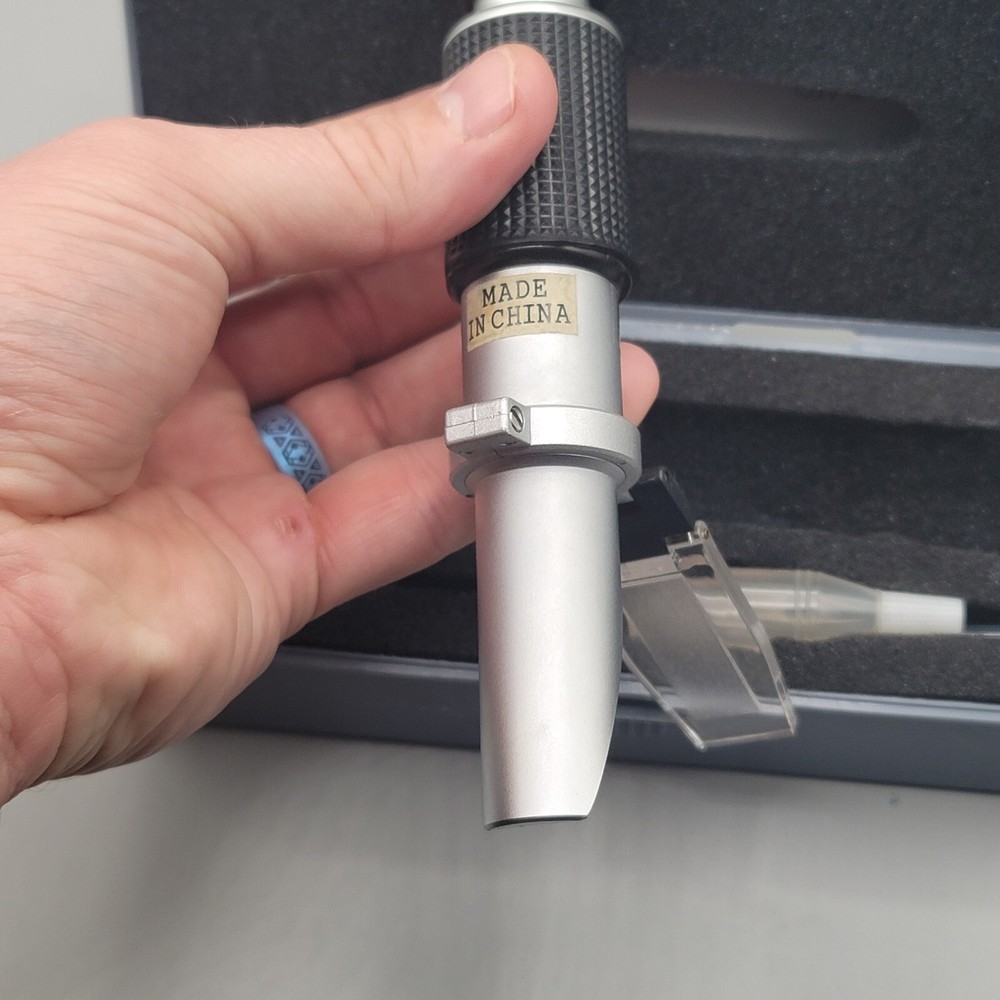 Extech Instruments RF15 Portable Refractometer With Case