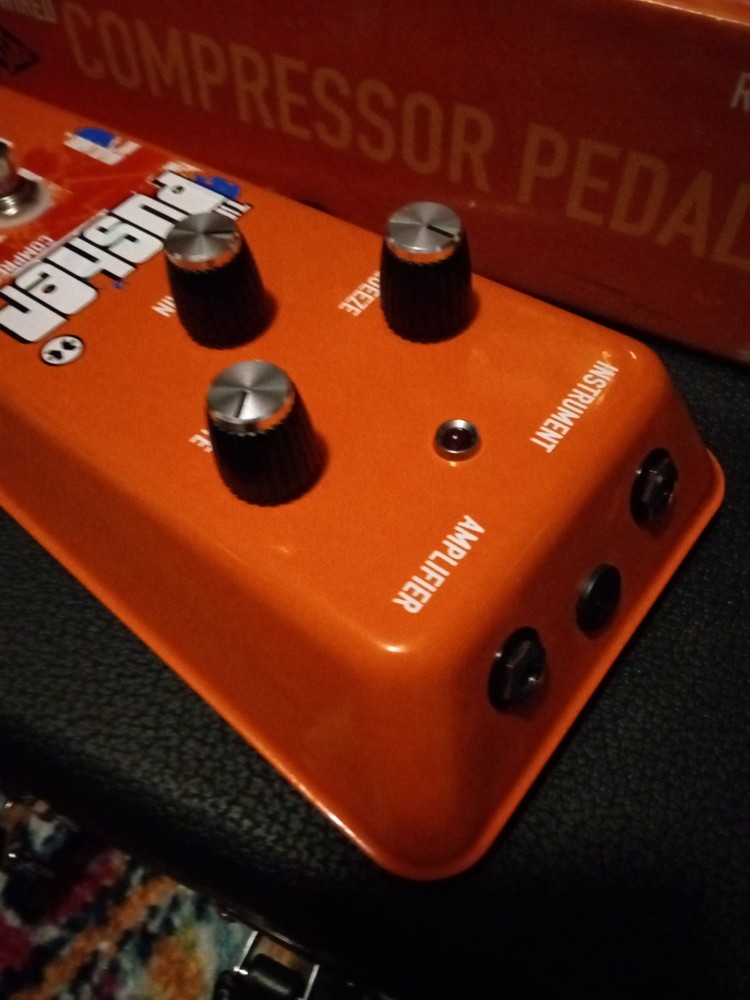 Rotosound Vintage Reissue "pusher" compressor Effects Pedal