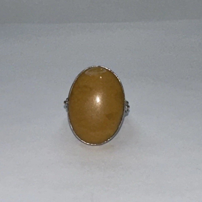 Vintage 925 Sterling Silver Ring With Beautiful Oval Yellow Stone