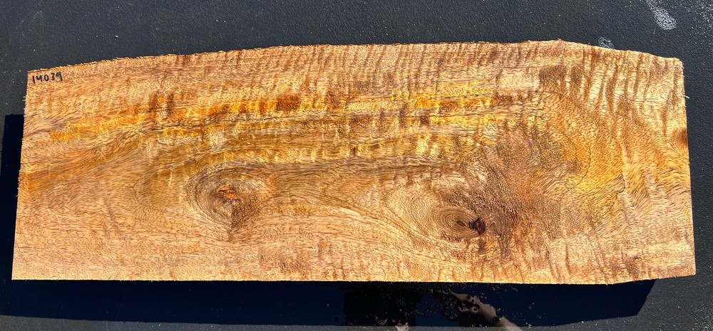 Hawaiian Curly Mango Board #14039