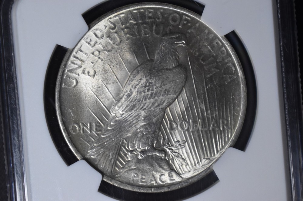 1923-P Peace $1 NGC MS 65 GEM