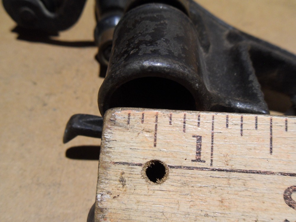 WWII Hand Loader Crimp Starter, Shotshell Reloading Press 12GA ??