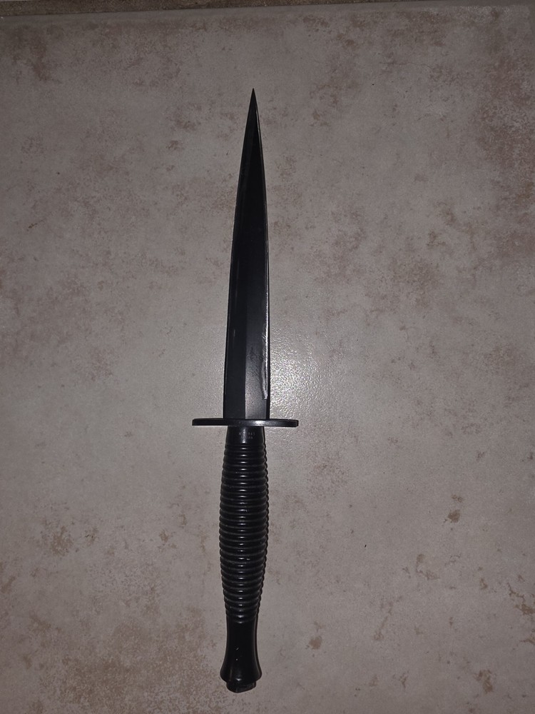MI 1945 Black Dagger