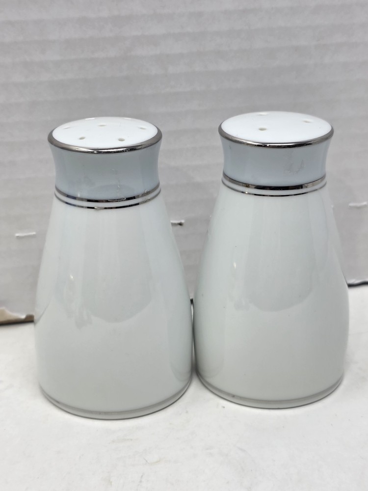 Noritake Bluebell #5558 Salt & Pepper Shaker SET
