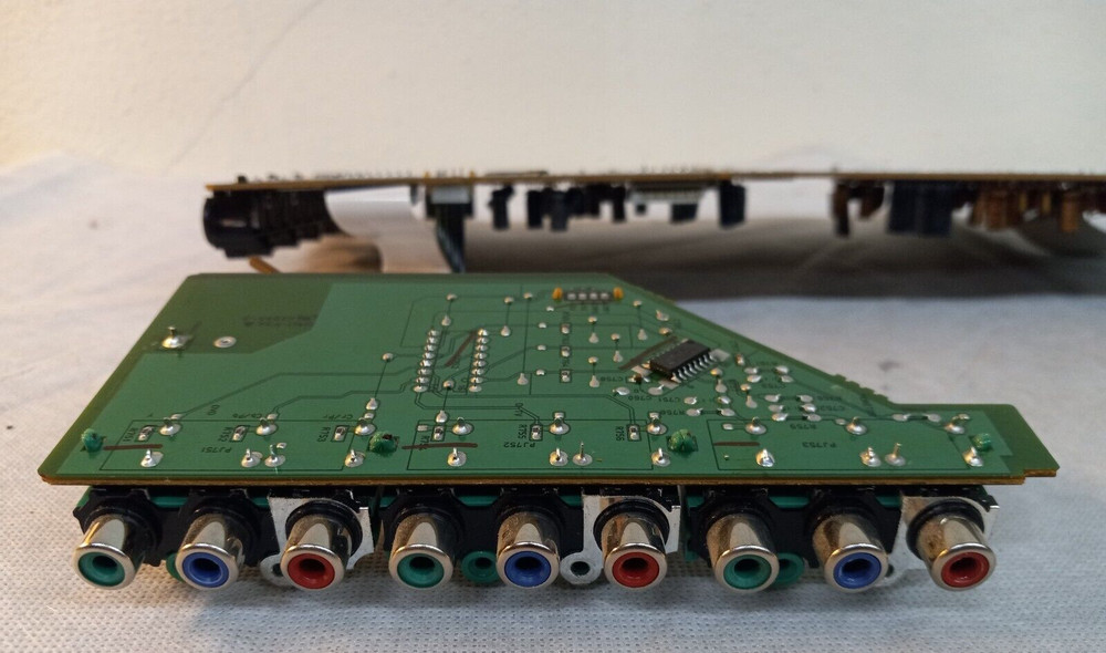 YAMAHA RX-V800 AV Receiver S-VIDEO & COMPONENT PCB