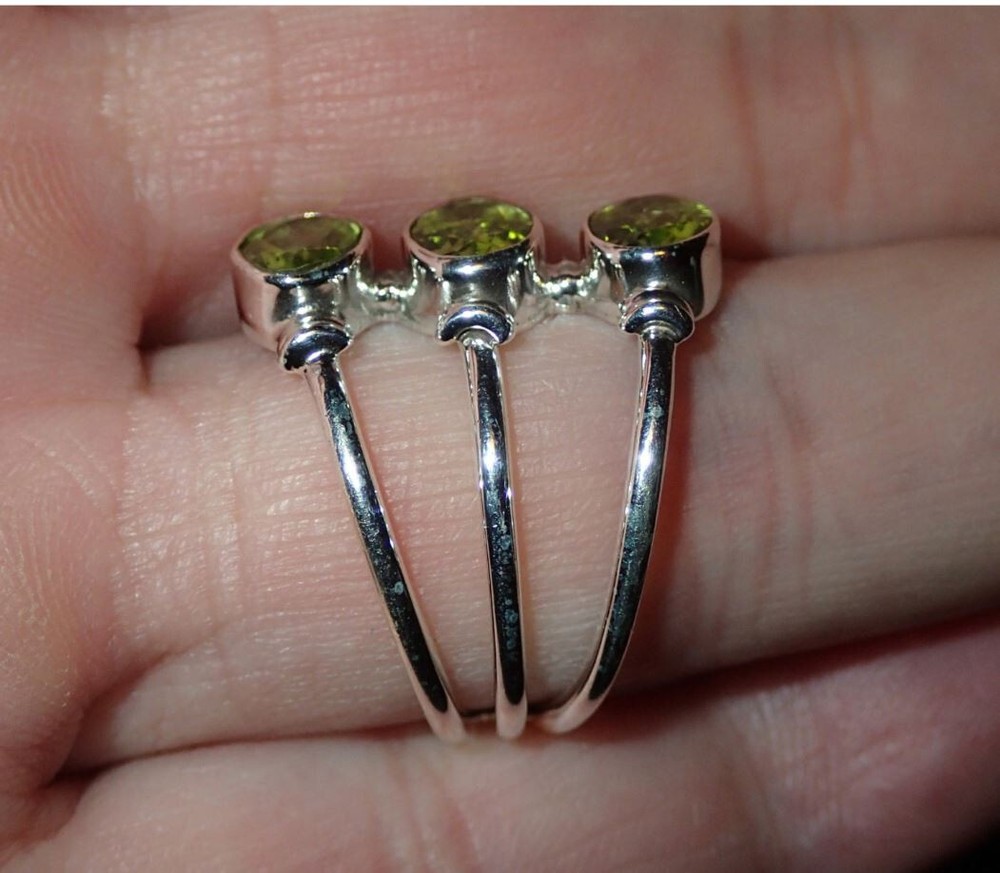 Peridot Sterling Silver 3 band Ring size 6.5