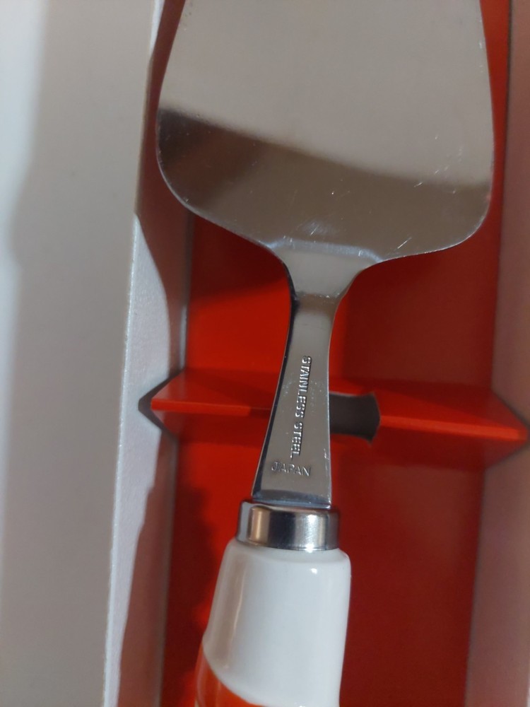 Cake Server Blade Stainless Steel With Candy Cane Ceramic Handle