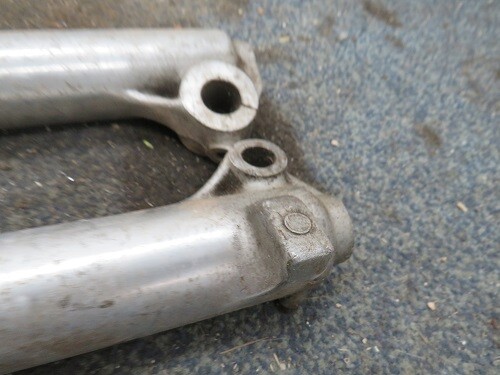 yamaha xt xl fork legs not sure