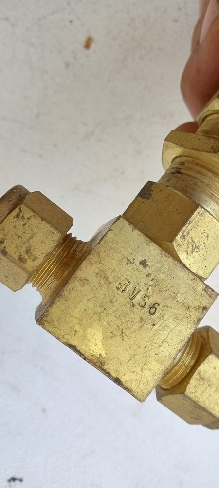 WHITEY 4VS6 NEEDLE VALVE