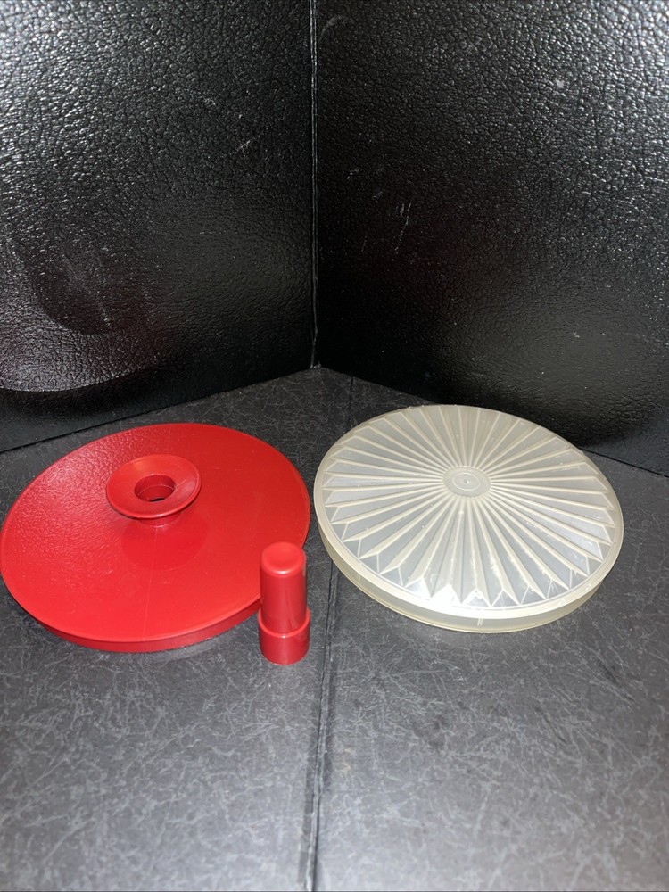RED TUPPERWARE Pitcher Replacement Push Button LID ONLY 5.25” #1575-5
