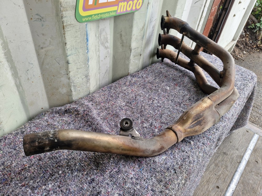 2004 TRIUMPH 955I SPEED TRIPLE EXHAUST DOWNPIPE HEADER FRONT PIPES