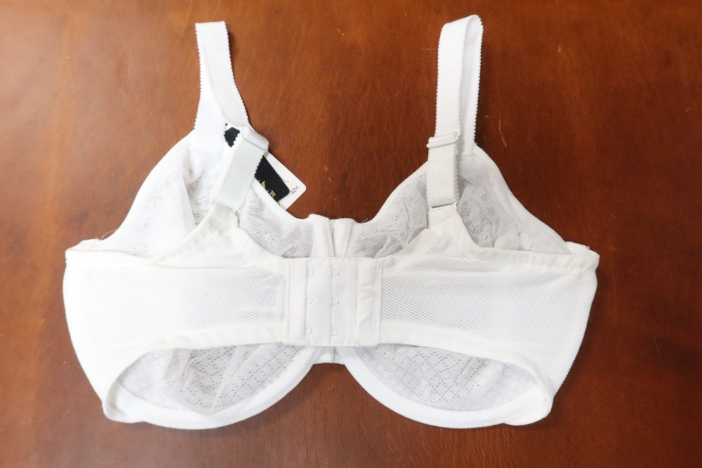 New Wacoal Visual Effects Minimizer Bra - Size 32H - White - # 857210