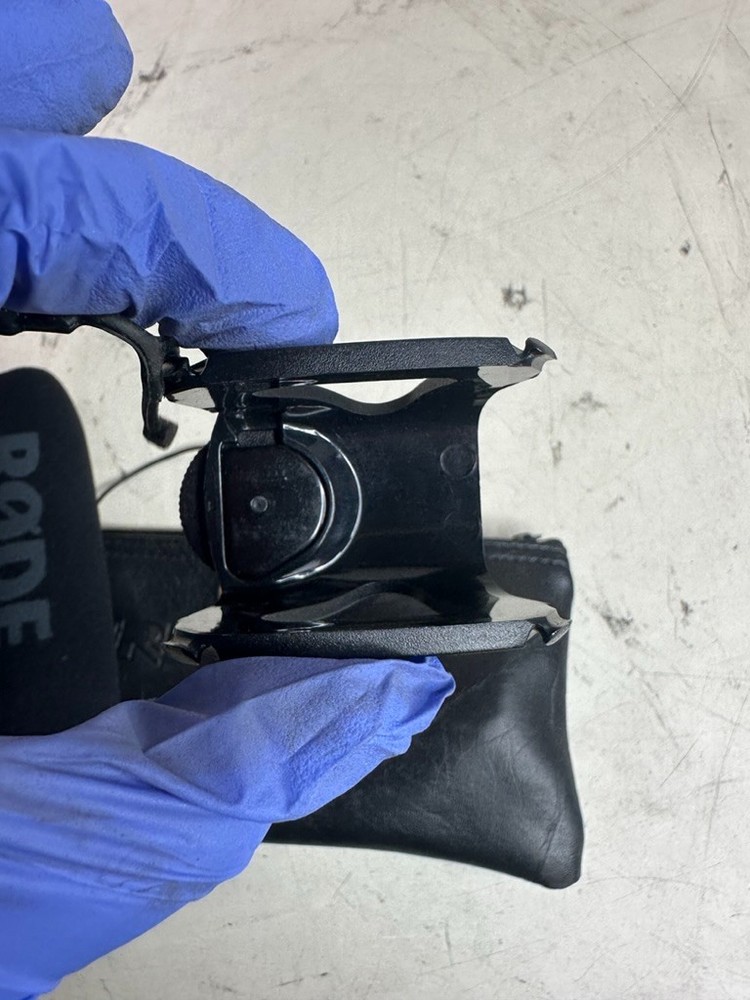 Rode VideoMic Pro On-Camera Shotgun Microphone READ