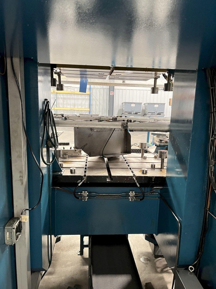 220 TON KOMATSU GAP FRAME PRESS