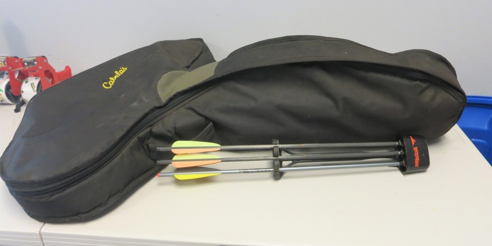 Wicked Ridge Crossbow Invader X4 K048545 w/ Case & 3 Arrows