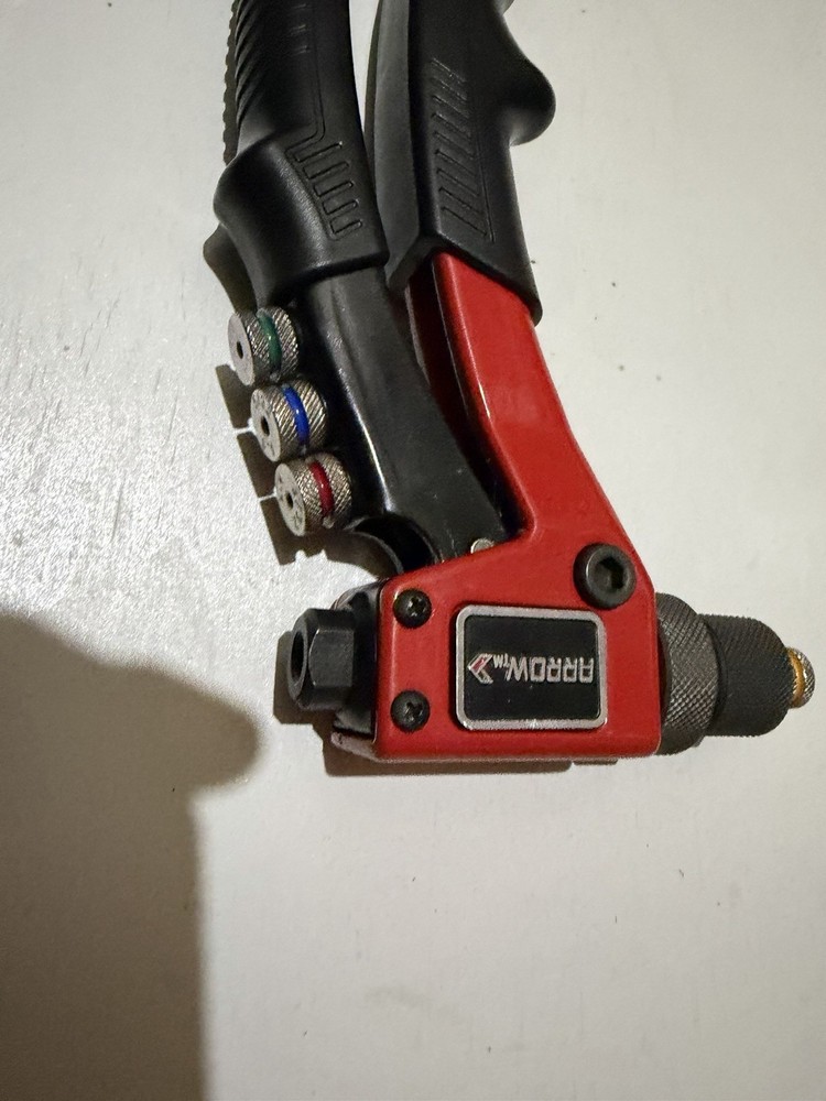 Arrow One Hand Rivet Tool