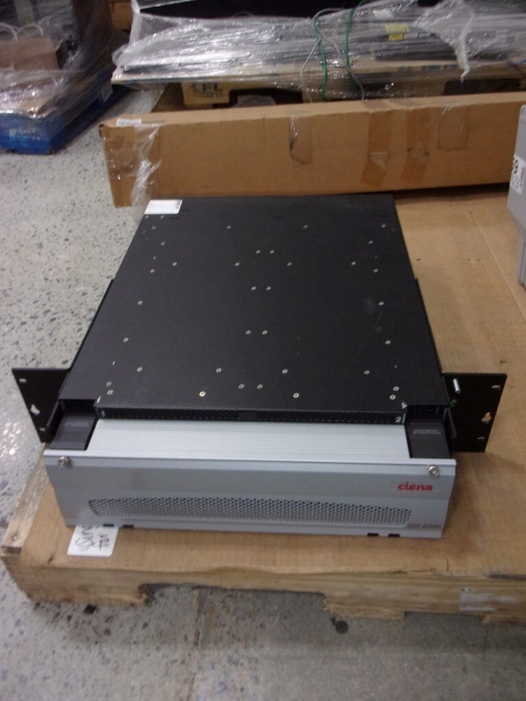 Ciena CN 2000 A-10-100-02 Storage and LAN Extension Platform SEE NOTES