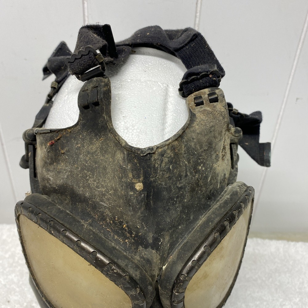 Old Gen black M7 Gas Mask