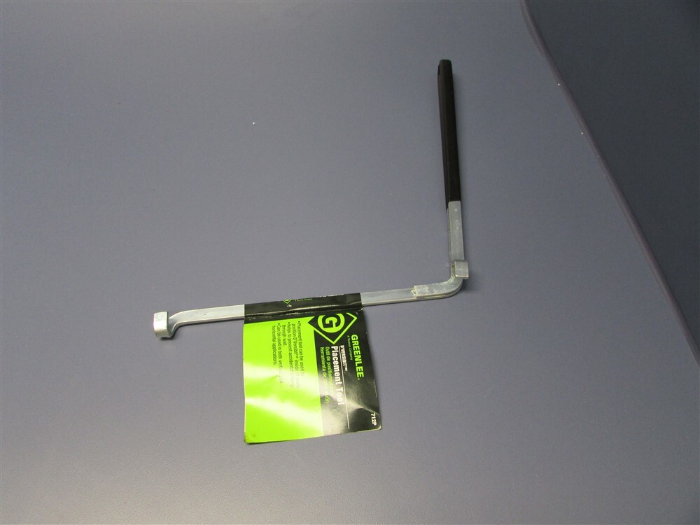 New Greenlee D'Versibit Placement Tool 712P