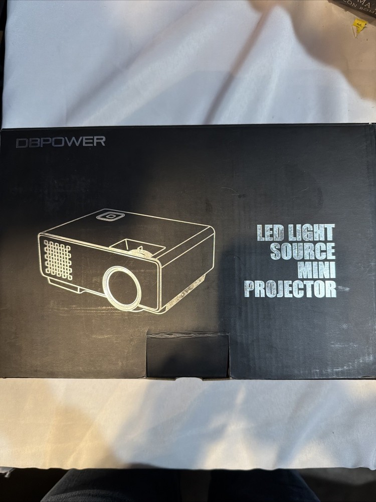 DBPOWER LED LIGHT SOURCE SMART PROJECTOR - BRAND NEW IN BOX