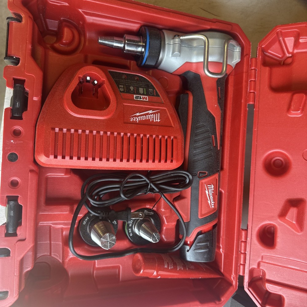 Milwaukee 2474-22 M12 PEX Expander Kit
