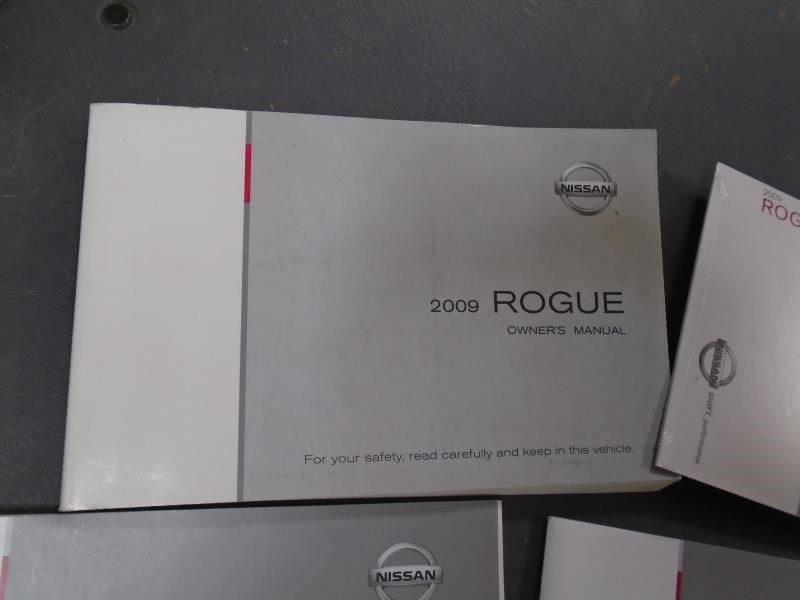 ROGUE     09 Owners Manual 1293877