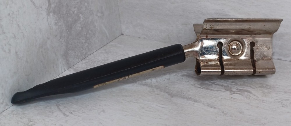 Vintage Ekco Metal Knife Sharpener Pull-Through Black Handle Original Sticker