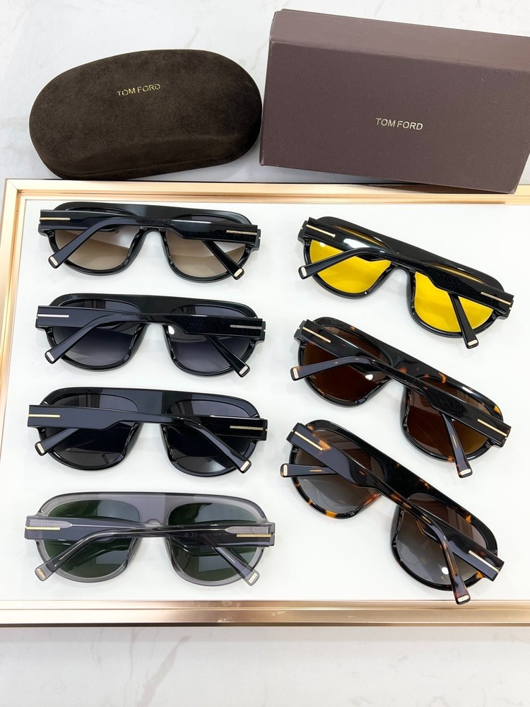 TOM FORD MODEL：FT1102 Sunglasses SIZE：59口16-140