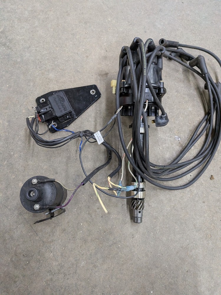 Merceuiser 4.3 Complete Ignition System Thunderbolt Ignition