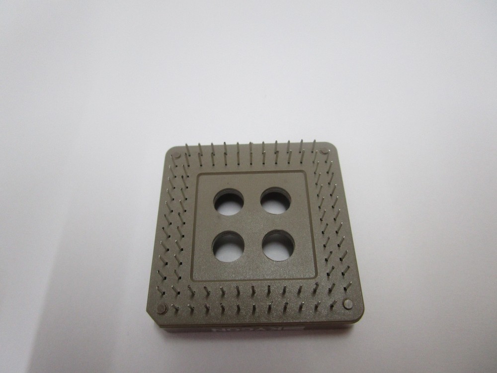 PLCC SOCKET 84-PIN THRU-HOLE COMMODORE AMIGA AND OTHERS ⚡𓇲 🔲