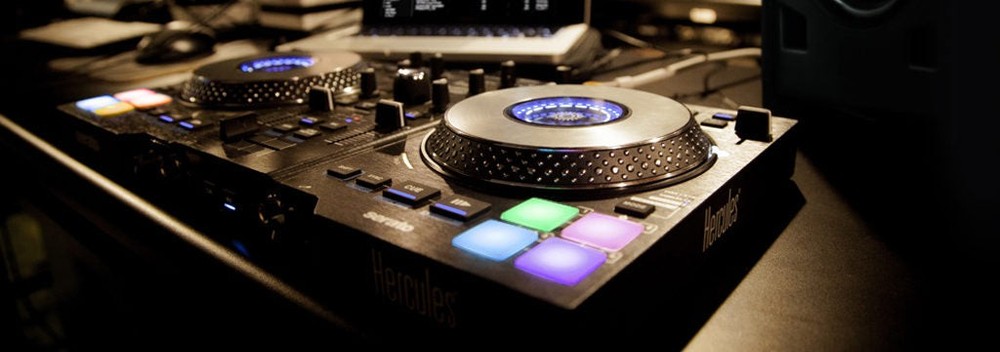 Hercules DJCONTROL-JOGVISION DJControl Jogvision Serato Controller