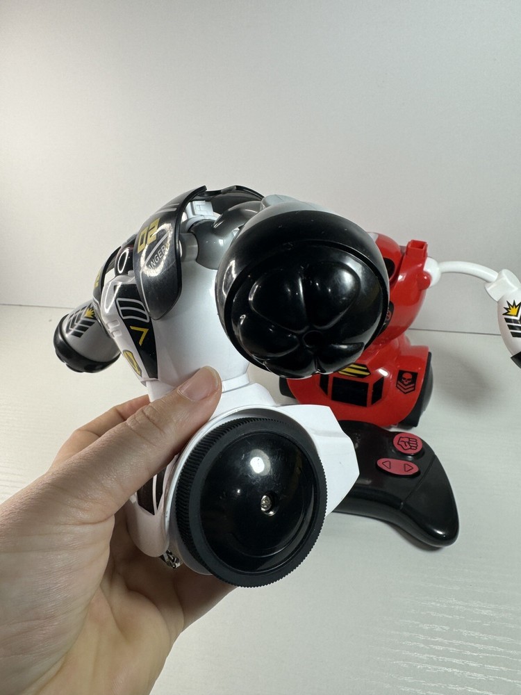 Sharper Image Remote Control Robot Set Multiplayer RC Red And White Tested