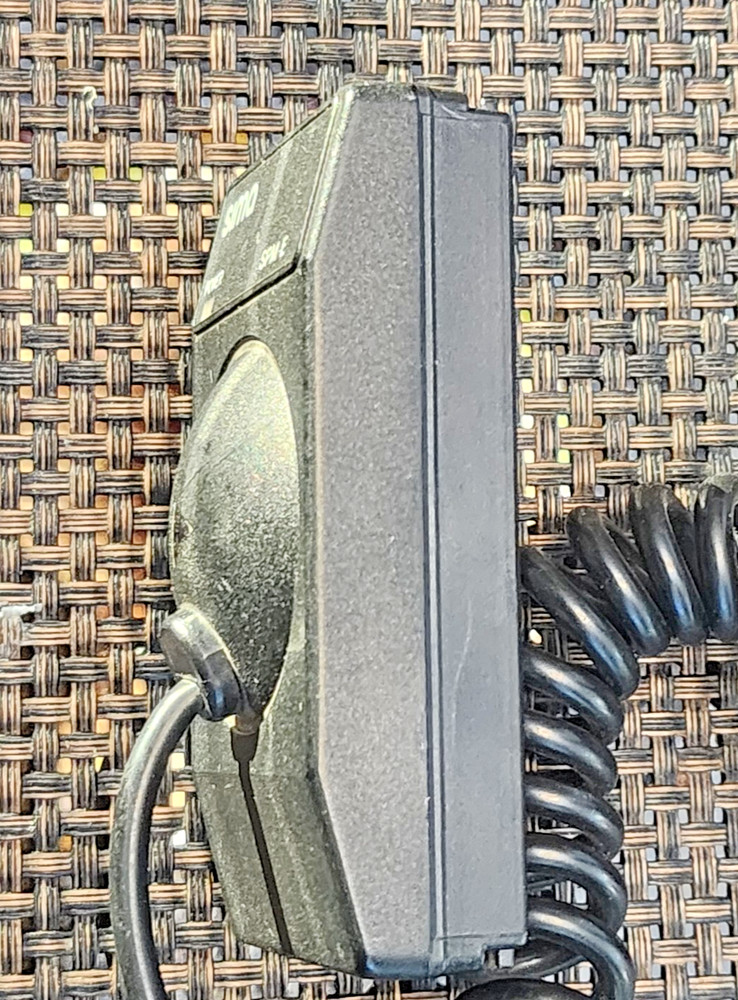 SIMA SPM-E UNIVERSAL CAMCORDER BATTERY CHARGER B2.6