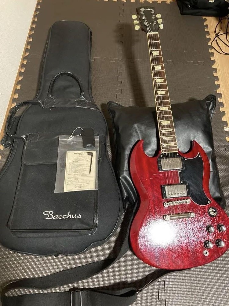 Bacchus guitar SG model Musical Instruments