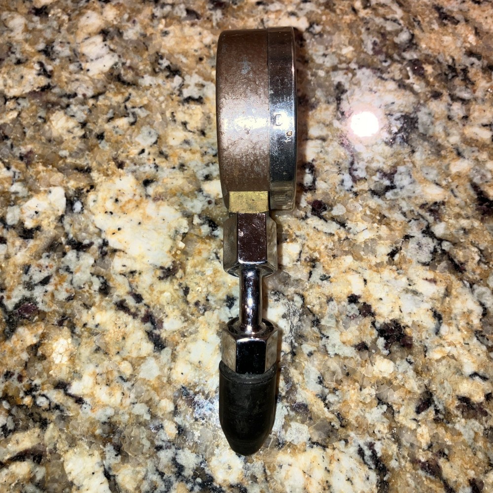 VINTAGE GILBERT DAVIS CO. AUTOMOBILE COMPRESSION TESTER
