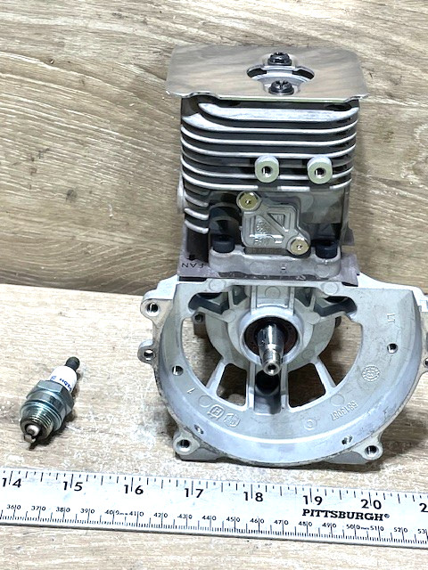 Husqvarna 525ES Handheld Edger    Short Block Engine  OME NEW