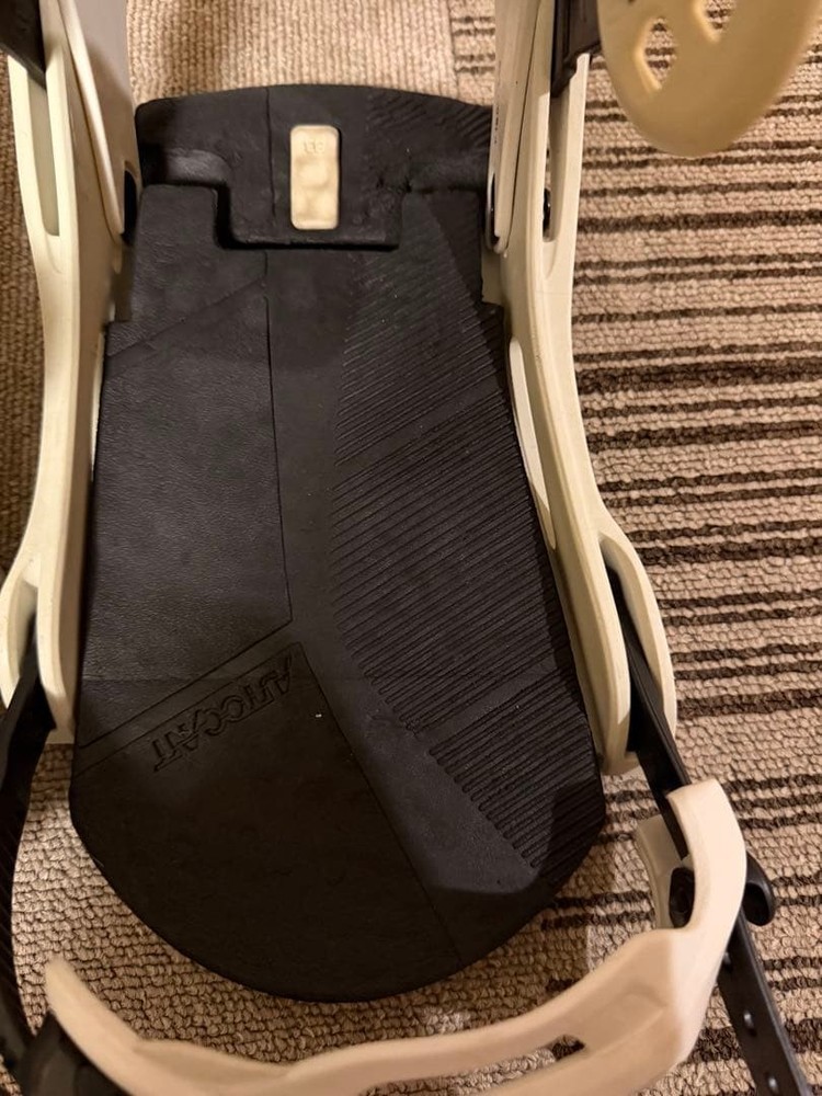 2019 BURTON MALAVITA Re:Flex Binding